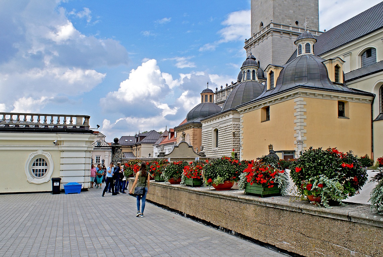 Plac tuż przy klasztorze na Jasnej Górze, jako jeden z zabytków w Częstochowie